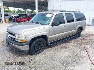 2002 Chevrolet Suburban LT with VIN 1GNEC16Z32J197548, listed as a IAAI auction lot 42258025 with 330,484 mi miles and . Bid and sale history available at DreamBid. Image 2.