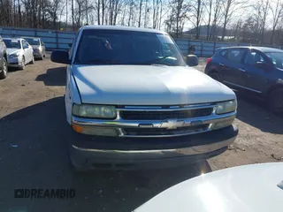 2003 Chevrolet Suburban LT z VIN 3GNEC16Z53G284144, wystawiony jako IAAI lot #41548920 z przebiegiem 423 602 mil mil oraz . Historia ofert i sprzedaży dostępna na DreamBid. Obrazek 6.