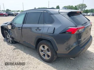 2022 Toyota RAV4 XLE with VIN 2T3W1RFV1NW188402, listed as a IAAI auction lot 42487520 with 75,900 mi miles and . Bid and sale history available at DreamBid. Image 3.