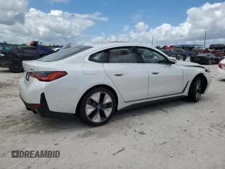2023 BMW i4 eDrive40 z VIN WBY73AW02PFP79569, wystawiony jako Copart lot #70741883 z przebiegiem 9 396 mil mil oraz . Historia ofert i sprzedaży dostępna na DreamBid. Obrazek 3.