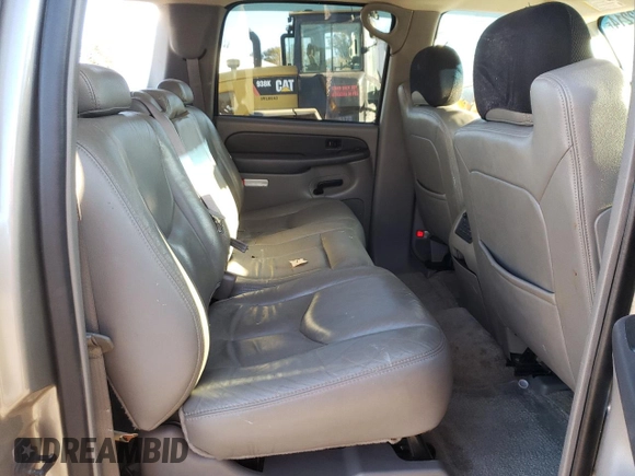 2003 Chevrolet Suburban LT with VIN 3GNGK26U13G239207, listed as a Copart auction lot 83342214 with 147,511 mi miles and Salvage Title. Bid and sale history available at carsss.com. Image 11.