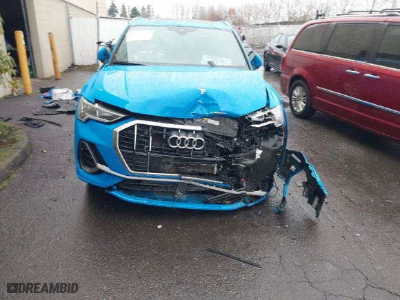 2023 Audi Q3 S line Premium Plus with VIN WA1EECF39P1021860, listed as a IAAI auction lot 41472350 with 24,752 mi miles. Bid and sale history available at carsss.com. Image 6.