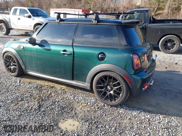 2007 MINI Hardtop S with VIN WMWMF73577TL89211, listed as a IAAI auction lot 41523679 with 136,705 mi miles and . Bid and sale history available at DreamBid. Image 3.