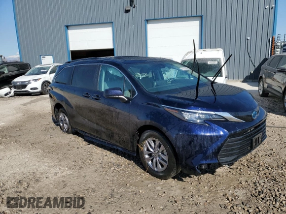2024 Toyota Sienna LE z VIN 5TDBRKEC4RS190523, wystawiony jako Copart lot #50595115 z przebiegiem 32 437 mil mil oraz Czysty tytuł • Clean title. Historia ofert i sprzedaży dostępna na DreamBid. Obrazek 4.