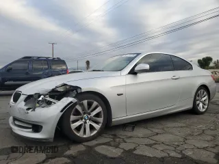 2013 BMW 3 Series 328i with VIN WBAKE3C58DE771511, listed as a Copart auction lot 82279174 with 106,193 mi miles and Salvage Title. Bid and sale history available at carsss.com. Image 1.