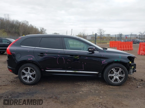 2014 Volvo XC60 R-Design Premier Plus with VIN YV4902DZ4E2554386, listed as a IAAI auction lot 42065061 with 92,865 mi miles and . Bid and sale history available at DreamBid. Image 14.
