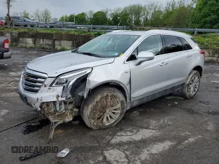 2017 Cadillac XT5 Luxury AWD z VIN 1GYKNDRS4HZ256472, wystawiony jako Copart lot #55994245 z przebiegiem 92 459 mil mil oraz Szkoda całkowita • Salvage title. Historia ofert i sprzedaży dostępna na DreamBid. Obrazek 1.