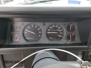 1993 Jeep Cherokee Sport with VIN 1J4FT68S4PL588241, listed as a Copart auction lot 80115884 with 204,174 mi miles and Salvage Title. Bid and sale history available at carsss.com. Image 9.