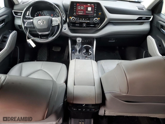 2021 Toyota Highlander XLE with VIN 5TDGZRAH1MS041527, listed as a Copart auction lot 43322245 with 76,996 mi miles and Salvage Title. Bid and sale history available at carsss.com. Image 8.