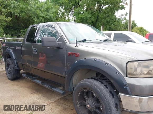 2004 Ford F-150 STX with VIN 1FTRX12W04NC31418, listed as a IAAI auction lot 42182162 with 355,095 mi miles and . Bid and sale history available at carsss.com. Image 6.