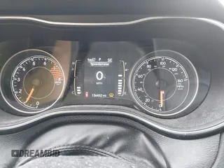 2019 Jeep Cherokee Latitude с VIN 1C4PJMCX9KD476710, выставлен на аукционе IAAI как лот 42447430 с пробегом 136 452 миль миль и . История ставок и продаж доступна на DreamBid. Изображение 15.