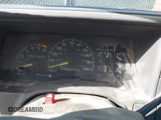 1996 Chevrolet Silverado 1500 with VIN 1GCEC14M5TZ100322, listed as a IAAI auction lot 41785244 with 181,476 mi miles and . Bid and sale history available at DreamBid. Image 7.