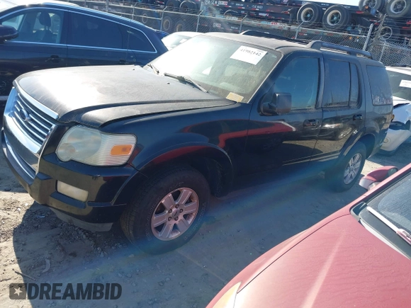 2010 Ford Explorer XLT with VIN 1FMEU6DEXAUA11919, listed as a IAAI auction lot 41982142 with 216,630 mi miles. Bid and sale history available at carsss.com. Image 2.