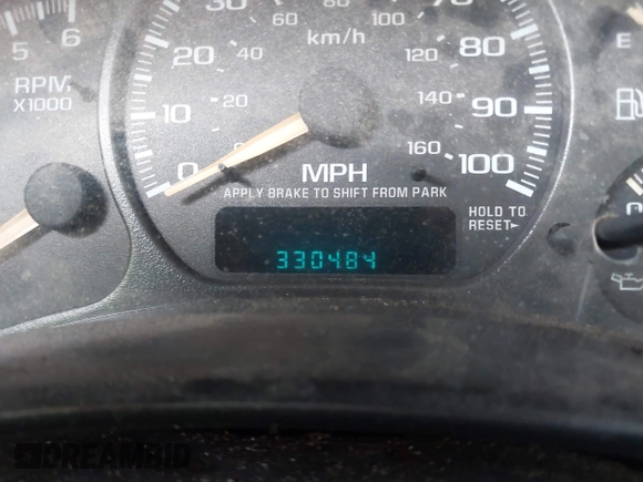 2002 Chevrolet Suburban LT with VIN 1GNEC16Z32J197548, listed as a IAAI auction lot 42258025 with 330,484 mi miles and . Bid and sale history available at DreamBid. Image 7.