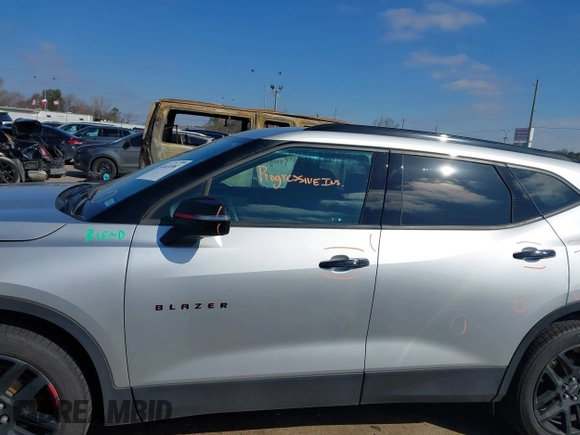 2020 Chevrolet Blazer LT with VIN 3GNKBCRS7LS706668, listed as a IAAI auction lot 41624983 with 103,917 mi miles and . Bid and sale history available at DreamBid. Image 15.