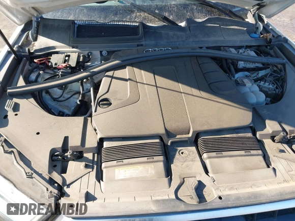 2018 Audi Q7 with VIN WA1AHBF71JD045630, listed as a IAAI auction lot 41526656 with 92,991 mi miles and . Bid and sale history available at DreamBid. Image 10.