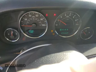 2018 Jeep Wrangler JK Unlimited Sahara with VIN 1C4HJWEG0JL911874, listed as a Copart auction lot 41928815 with 84,660 mi miles and Salvage Title. Bid and sale history available at carsss.com. Image 9.
