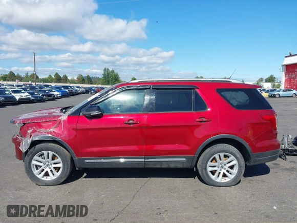 2018 Ford Explorer XLT with VIN 1FM5K8D8XJGB44996, listed as a IAAI auction lot 42703300 with Not provided miles and . Bid and sale history available at DreamBid. Image 15.