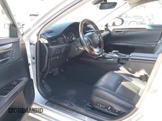 2018 Lexus ES with VIN 58ABK1GG5JU086299, listed as a IAAI auction lot 41636953 with 127,283 mi miles. Bid and sale history available at carsss.com. Image 19.