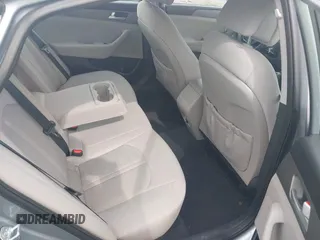 2016 Hyundai Sonata SE z VIN 5NPE24AF8GH334395, wystawiony jako IAAI lot #42333326 z przebiegiem 130 429 mil mil oraz . Historia ofert i sprzedaży dostępna na DreamBid. Obrazek 8.