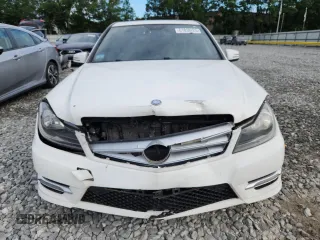 2013 Mercedes-Benz C 300 Sport with VIN WDDGF8AB0DR295586, listed as a Copart auction lot 61838225 with 138,566 mi miles and Clean title. Bid and sale history available at DreamBid. Image 5.