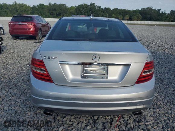 2011 Mercedes-Benz C 300 Sport с VIN WDDGF5EB9BR137799, выставлен на аукционе Copart как лот 58270265 с пробегом 159 192 миль миль и Списание • Salvage title. История ставок и продаж доступна на DreamBid. Изображение 6.