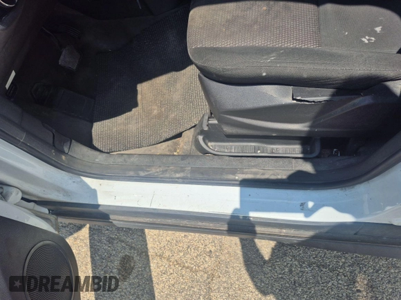 2015 Ford Transit Connect XL with VIN NM0LS6E77F1199547, listed as a IAAI auction lot 42621202 with 193,870 mi miles and . Bid and sale history available at DreamBid. Image 15.