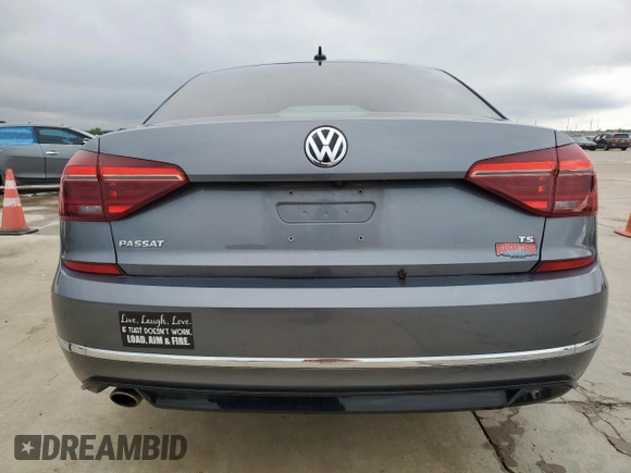 2018 Volkswagen Passat S z VIN 1VWAA7A30JC019776, wystawiony jako Copart lot #55830785 z przebiegiem 75 308 mil mil oraz Szkoda całkowita • Salvage title. Historia ofert i sprzedaży dostępna na DreamBid. Obrazek 6.