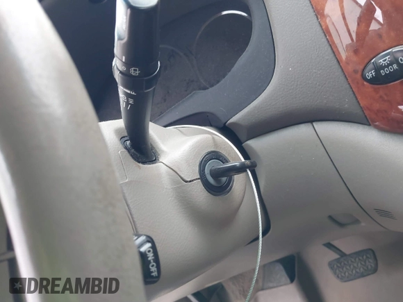 2008 Toyota Sienna XLE with VIN 5TDBK22C98S016390, listed as a IAAI auction lot 41971028 with 195,194 mi miles and . Bid and sale history available at DreamBid. Image 11.