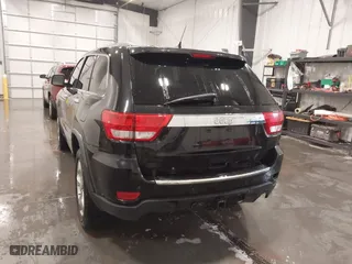 2011 Jeep Grand Cherokee Overland with VIN 1J4RR6GT7BC607735, listed as a IAAI auction lot 41830669 with 98,161 mi miles. Bid and sale history available at carsss.com. Image 17.