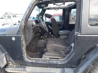 2014 Jeep Wrangler Sahara with VIN 1C4AJWBG5EL247812, listed as a IAAI auction lot 40909884 with 106,475 mi miles and . Bid and sale history available at DreamBid. Image 14.