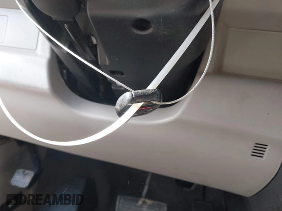 2013 Honda Pilot EX-L with VIN 5FNYF3H50DB042467, listed as a IAAI auction lot 42260597 with 165,836 mi miles and . Bid and sale history available at DreamBid. Image 11.