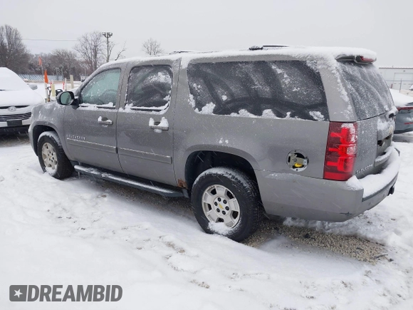 2008 Chevrolet Suburban Commercial with VIN 1GNFK16398J226725, listed as a IAAI auction lot 41268141 with 1 mi miles. Bid and sale history available at carsss.com. Image 3.