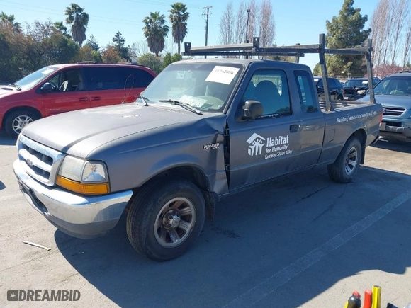 2000 Ford Ranger XL with VIN 1FTYR14V2YPA47330, listed as a IAAI auction lot 41762086 with 175,153 mi miles. Bid and sale history available at carsss.com. Image 2.