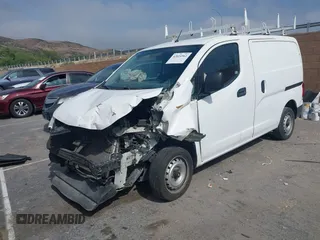 2015 Chevrolet City Express Cargo LS z VIN 3N63M0YN6FK693415, wystawiony jako IAAI lot #42026961 z przebiegiem 195 485 mil mil oraz . Historia ofert i sprzedaży dostępna na DreamBid. Obrazek 17.