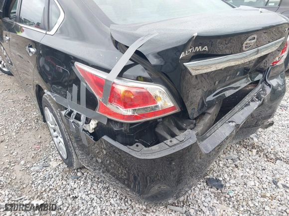 2015 Nissan Altima 2.5 with VIN 1N4AL3AP3FC176837, listed as a IAAI auction lot 41843408 with 185,466 mi miles. Bid and sale history available at carsss.com. Image 13.