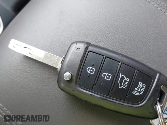 2019 Hyundai Santa Fe SE with VIN 5NMS2CAD2KH116731, listed as a IAAI auction lot 42689306 with 55,213 mi miles and . Bid and sale history available at DreamBid. Image 11.