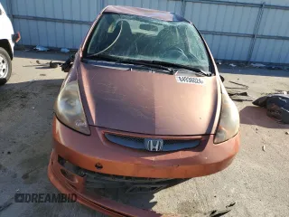 2007 Honda Fit Sport with VIN JHMGD38637S038204, listed as a Copart auction lot 84936024 with 199,066 mi miles and Salvage title. Bid and sale history available at DreamBid. Image 5.