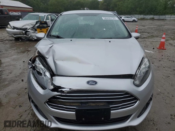 2015 Ford Fiesta SE z VIN 3FADP4EJ2FM200721, wystawiony jako Copart lot #58265735 z przebiegiem Nie podano mil oraz Czysty tytuł • Clean title. Historia ofert i sprzedaży dostępna na DreamBid. Obrazek 5.