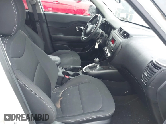 2014 Kia Soul with VIN KNDJN2A2XE7106407, listed as a IAAI auction lot 41971081 with 118,547 mi miles. Bid and sale history available at carsss.com. Image 5.