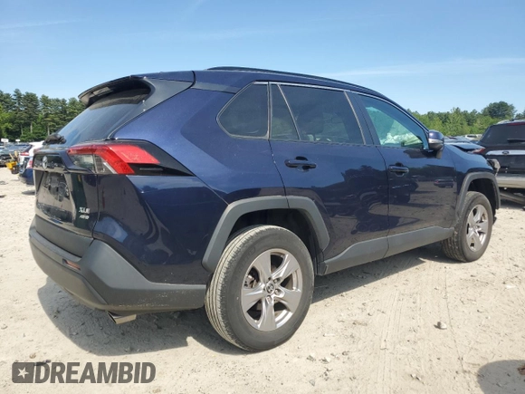 2022 Toyota RAV4 XLE with VIN 2T3P1RFV2NW275195, listed as a Copart auction lot 59655775 with 43,329 mi miles and Salvage title. Bid and sale history available at DreamBid. Image 3.