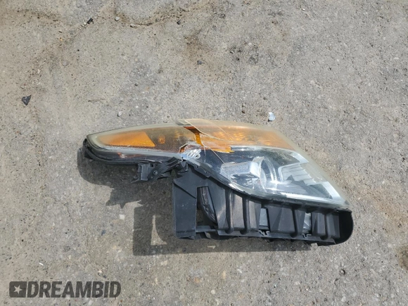 2011 Ford Explorer XLT with VIN 1FMHK8D89BGA34231, listed as a Copart auction lot 61854555 with 202,070 mi miles and Salvage title. Bid and sale history available at DreamBid. Image 13.