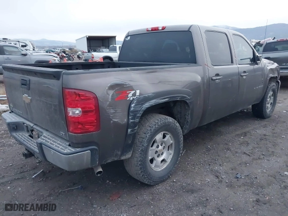 2008 Chevrolet Silverado 1500 LTZ with VIN 2GCEK13M181190265, listed as a IAAI auction lot 40928406 with 206,270 mi miles. Bid and sale history available at carsss.com. Image 4.