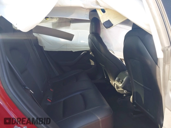 2018 Tesla Model 3 Long Range Battery z VIN 5YJ3E1EA4JF022284, wystawiony jako IAAI lot #41422203 z przebiegiem 71 521 mil mil oraz . Historia ofert i sprzedaży dostępna na DreamBid. Obrazek 8.