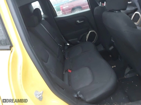 2015 Jeep Renegade Sport with VIN ZACCJBAH0FPB65177, listed as a IAAI auction lot 41475456 with 133,806 mi miles. Bid and sale history available at carsss.com. Image 7.