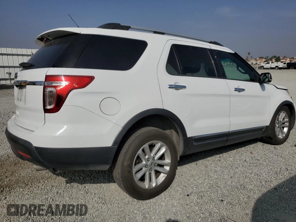 2014 Ford Explorer XLT z VIN 1FM5K7D80EGA49427, wystawiony jako Copart lot #76298214 z przebiegiem 131 132 mil mil oraz Szkoda całkowita • Salvage title. Historia ofert i sprzedaży dostępna na DreamBid. Obrazek 3.
