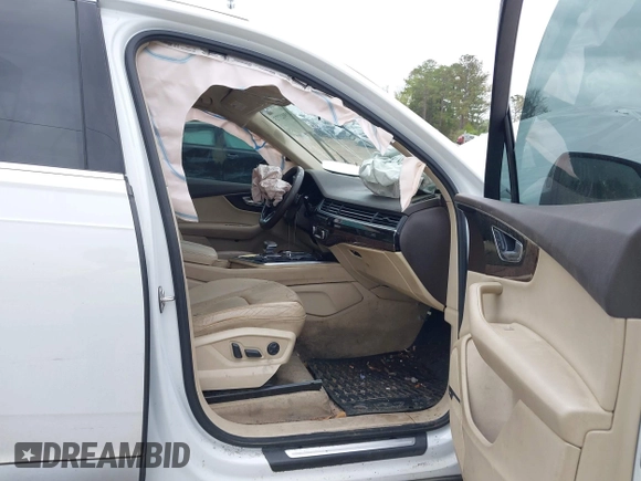2017 Audi Q7 Premium Plus with VIN WA1LAAF79HD029144, listed as a IAAI auction lot 41902773 with Not Provided miles and . Bid and sale history available at DreamBid. Image 5.