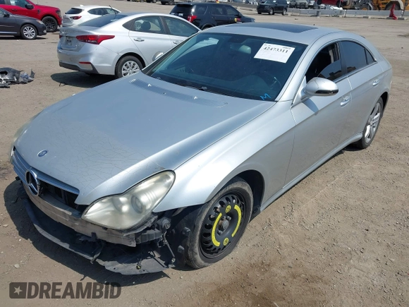 2006 Mercedes-Benz CLS 500 z VIN WDDDJ75X06A021842, wystawiony jako IAAI lot #42473311 z przebiegiem 164 276 mil mil oraz . Historia ofert i sprzedaży dostępna na DreamBid. Obrazek 2.