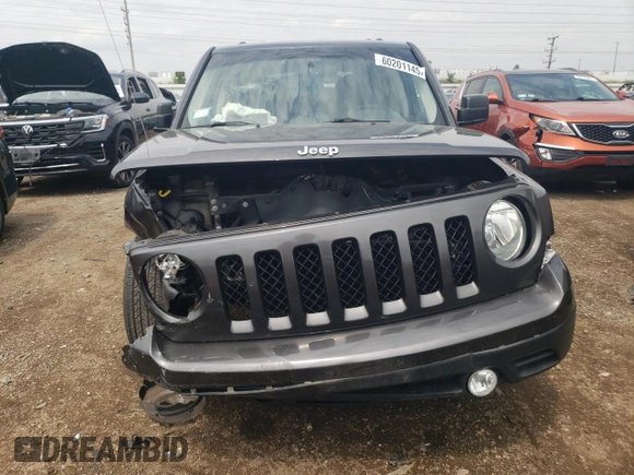 2015 Jeep Patriot Latitude with VIN 1C4NJPFB0FD264888, listed as a Copart auction lot 60201145 with 110,839 mi miles and Clean title. Bid and sale history available at DreamBid. Image 5.