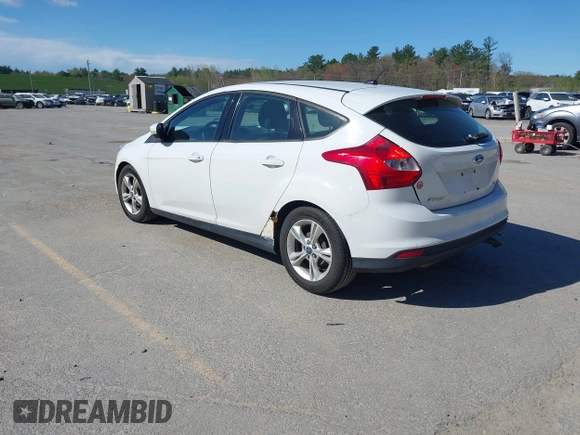 2013 Ford Focus SE with VIN 1FADP3K27DL128775, listed as a IAAI auction lot 42119223 with 138,846 mi miles. Bid and sale history available at carsss.com. Image 3.